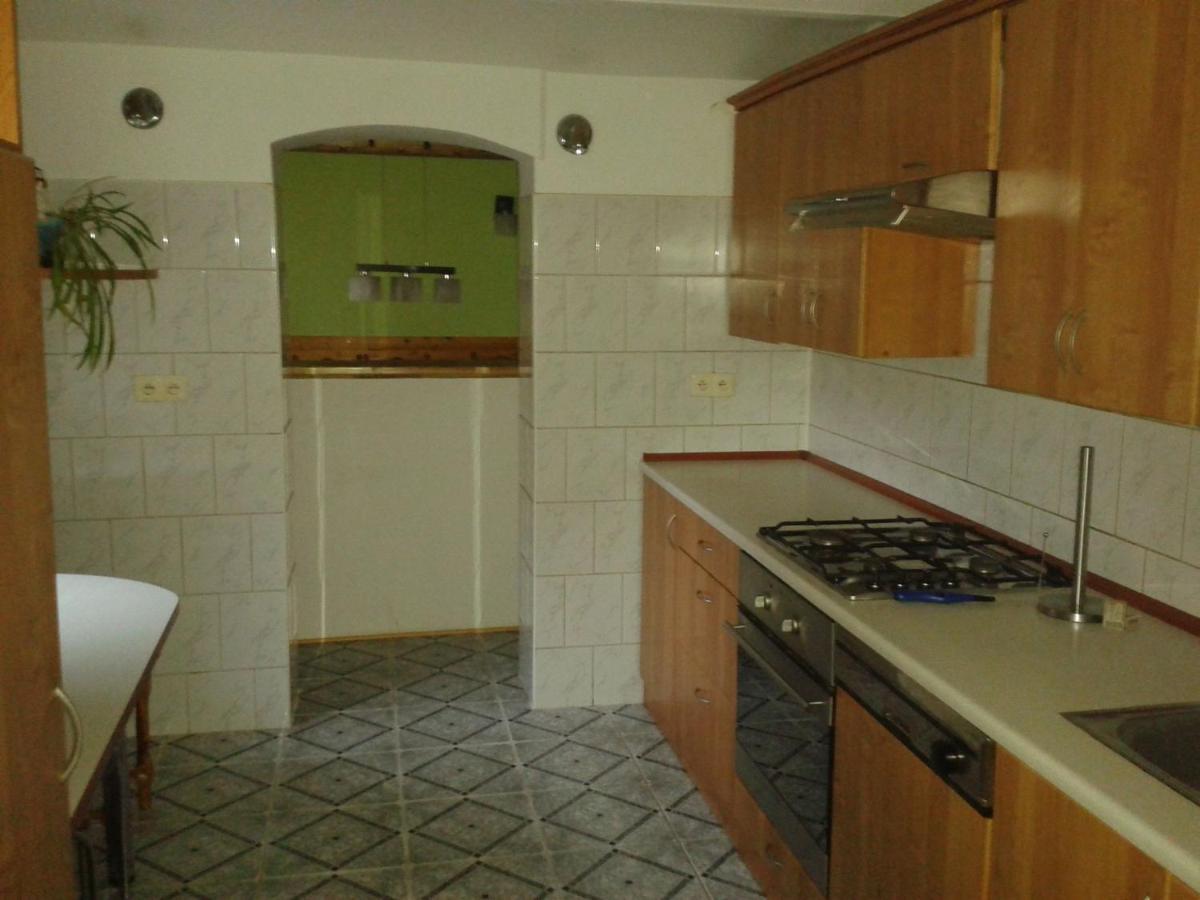 Spacious Holiday Home In Stara Kamienica With Pond Εξωτερικό φωτογραφία