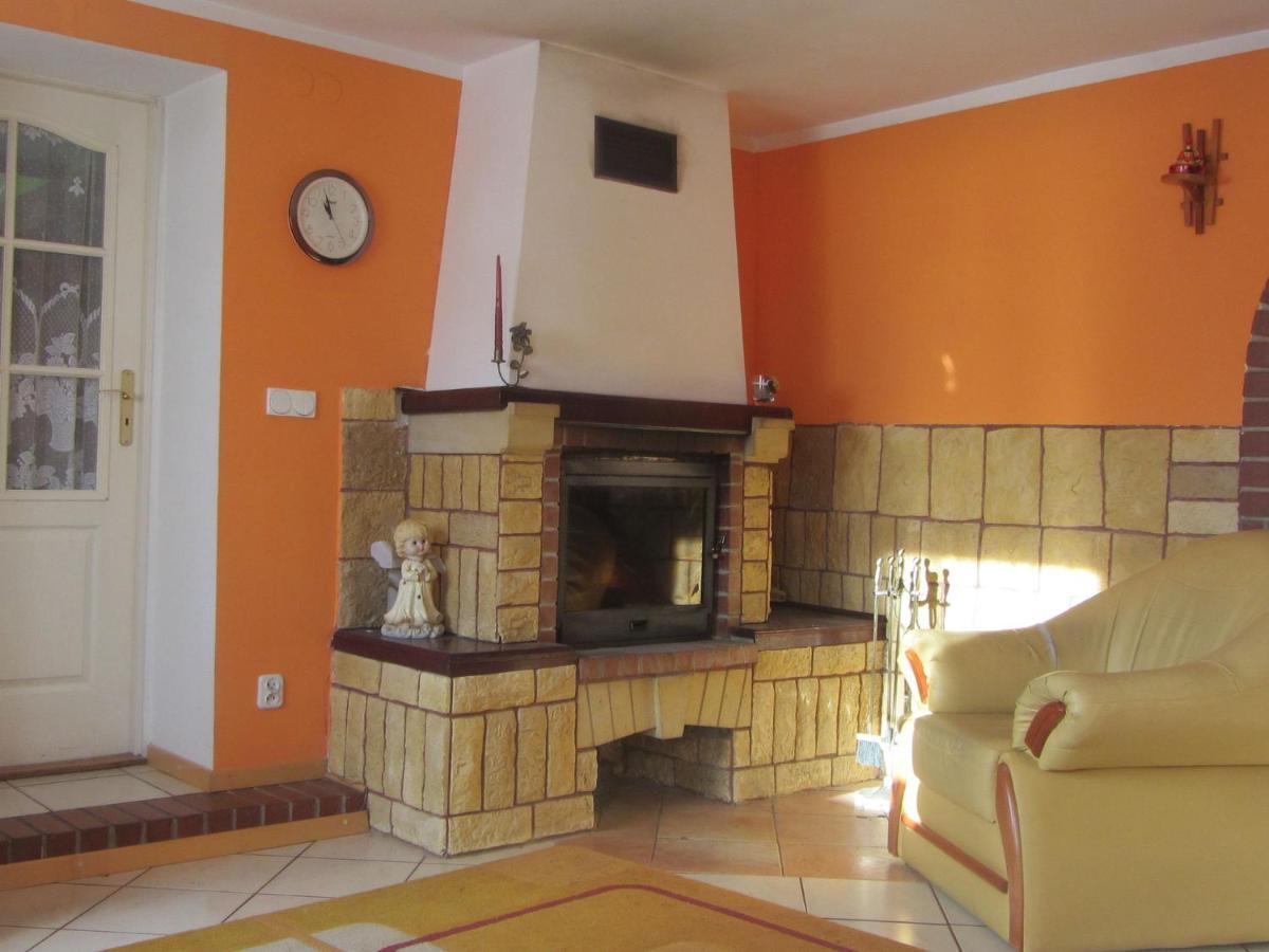 Spacious Holiday Home In Stara Kamienica With Pond Εξωτερικό φωτογραφία